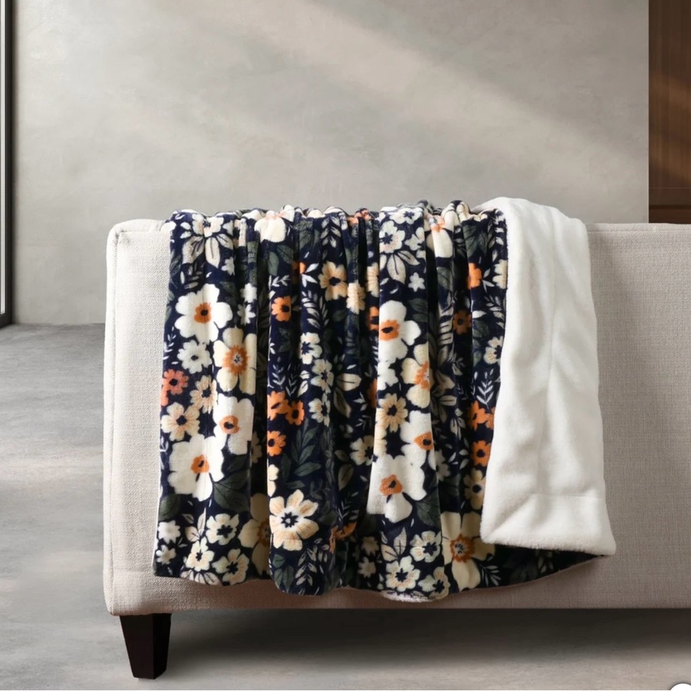 Life comfort ultimate faux-fur throw